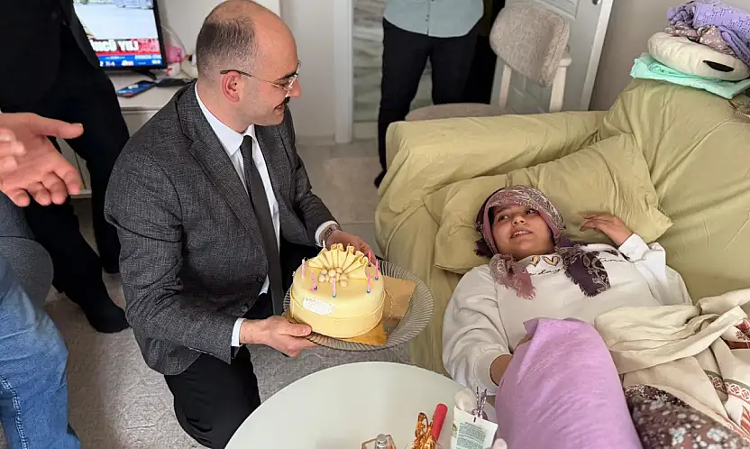 '6 Şubat Benim İkinci Doğum Günüm' Diyen Ahsen Tapar'a Anlamlı Ziyaret