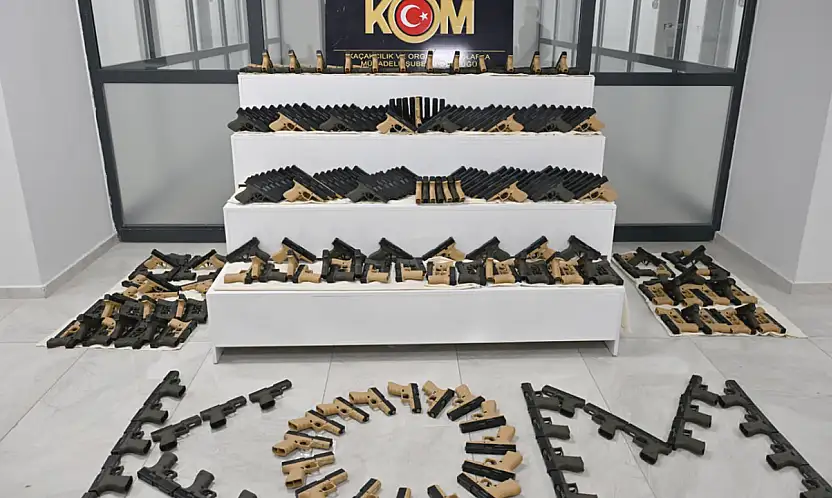 Adıyaman'da Büyük Silah Operasyonu: Bin Kurusıkı Tabanca Ele Geçti
