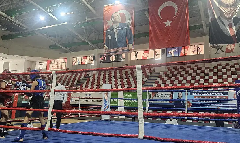 Ağrı'da MUAY THAİ Doğu Anadolu Bölge Şampiyonası Başladı