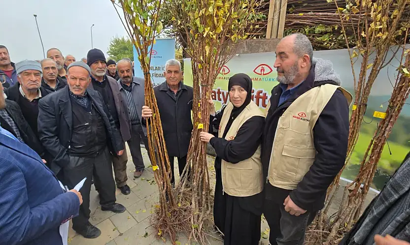 Avusturya'dan Malatya'ya Destek: 12 Bin Kayısı Fidanı Dağıtıldı