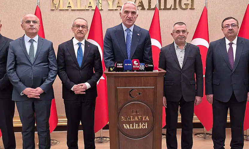 Bakan Ersoy: 'Asrın felaketinin ardından dünyanın en büyük ihya hareketlerinden biri yürütülüyor'