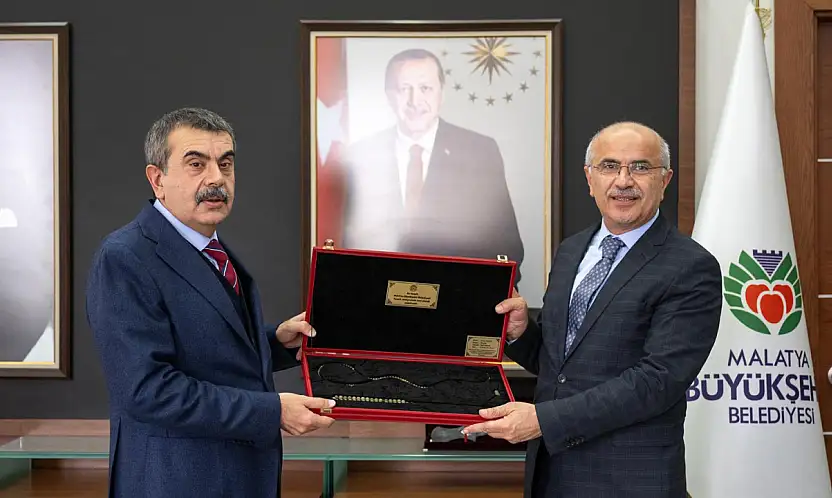 Bakan Tekin, Malatya'da Deprem Sonrası Eğitim Yatırımlarını İnceledi