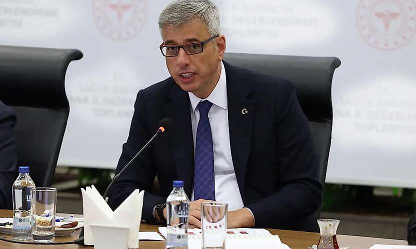 Başakşehir'de Ortaokulda Kavga: 8 Öğrenci Yaralandı, 1'inin Durumu Kritik