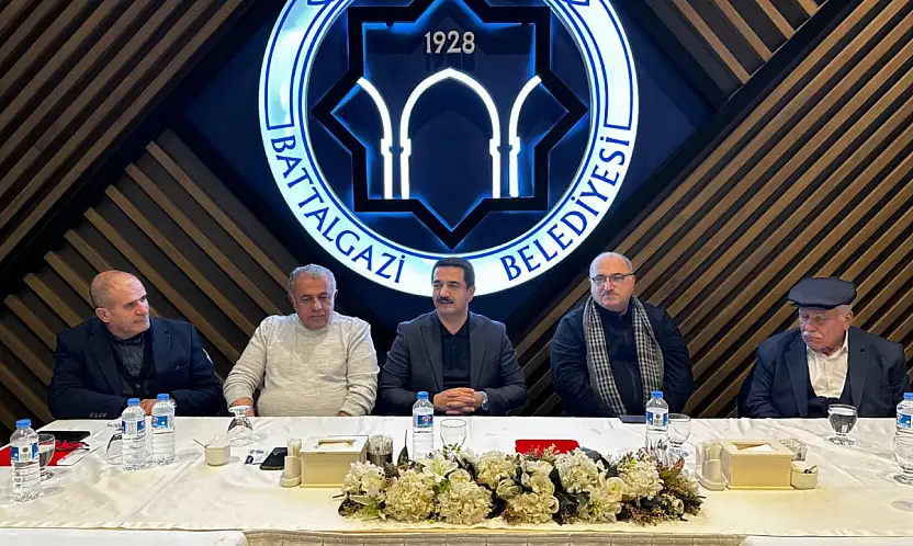 Başkan Bayram Taşkın, Battalgazi Muhtarlarıyla Yeşilçam'da Bir Araya Geldi