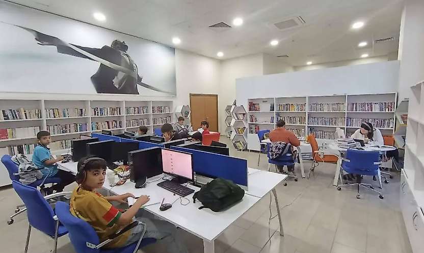 Başkan Eren'den Gençlere 24 Saat Açık Kütüphane Desteği