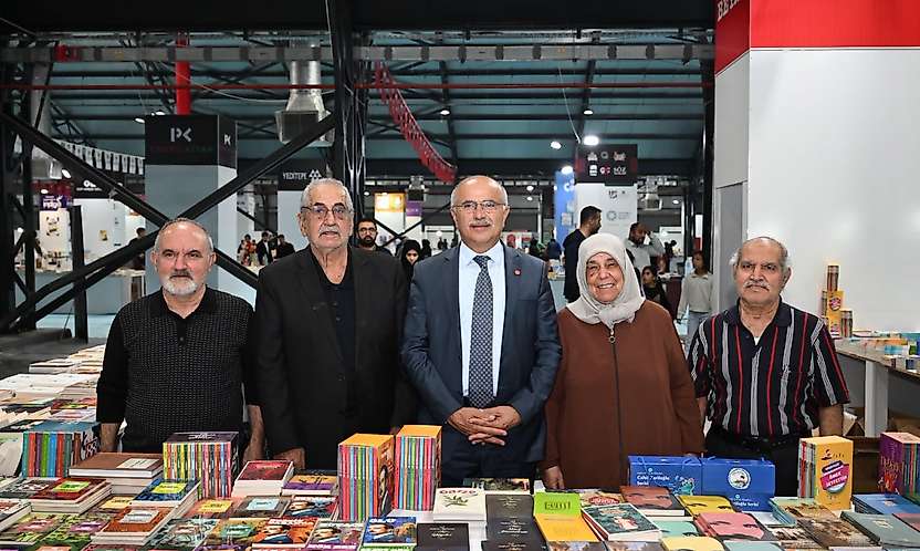 Başkan Sami Er'den Kitap Fuarı Mesajı: Her Sene Üzerine Koyarak Devam Edeceğiz