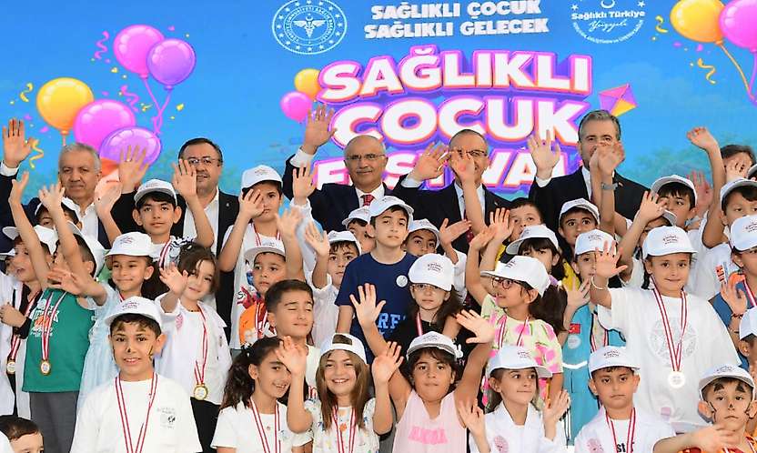 Başkan Sami Er, Sağlıklı Çocuk Festivali'nde Çocuklar ve Ailelerle Buluştu