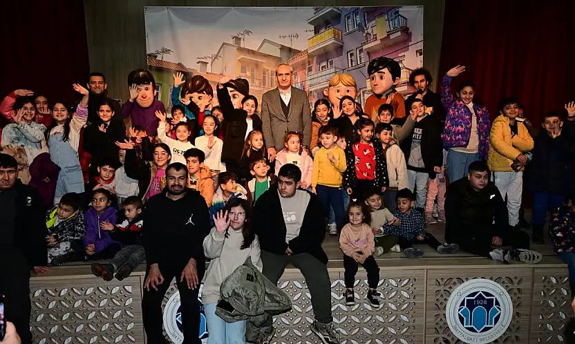 Battalgazi Belediyesi'nden çocuklara karne hediyesi