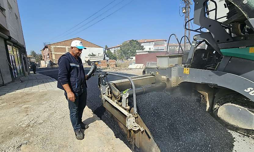 Battalgazi Belediyesi TOKİ Konutlarının Bağlantı Yollarını Asfaltladı