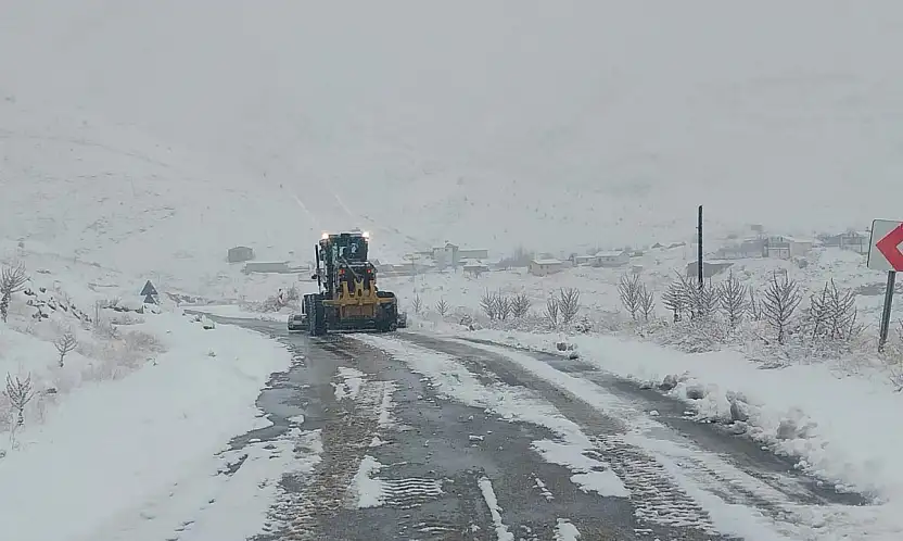 Battalgazi'de Kar Yağışı: Belediye Ekipleri Sahada