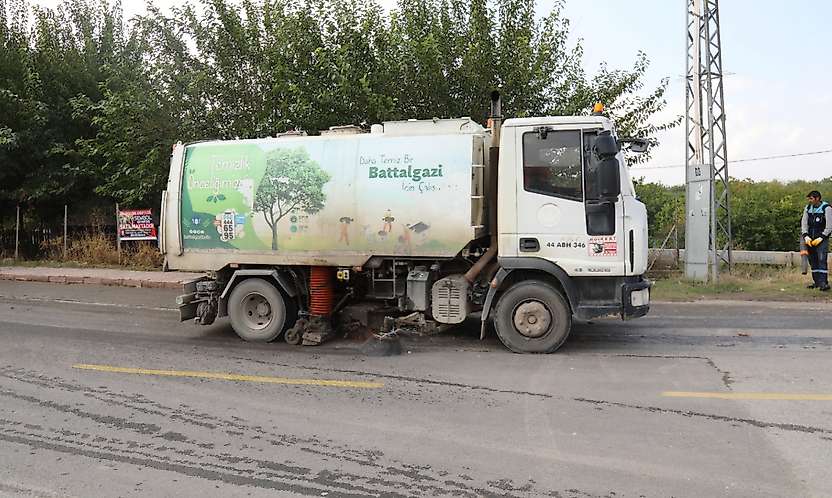 Battalgazi'de Temizlik Çalışmaları Sürüyor