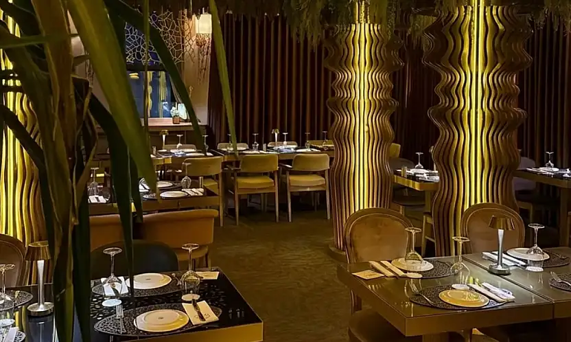 Boğaz Manzaralı Restoranlar ile Şehre Yukarıdan Bakın