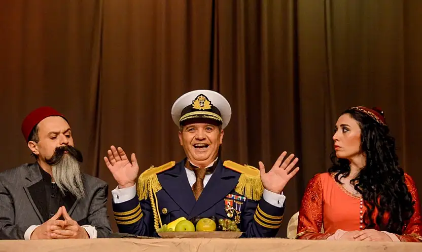 'Bu Da Geçer Ya Hu' Malatya'da Sahnelendi