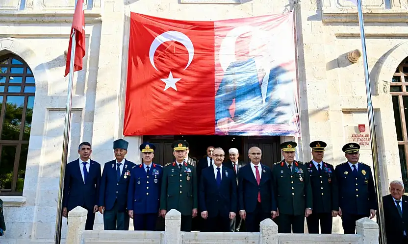 Cumhuriyetimizin Kurucusu Gazi Mustafa Kemal Atatürk İlimizde Düzenlenen Törenle Anıldı