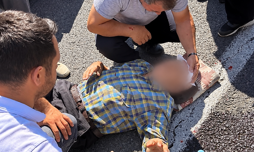 Darende'de Çapa Motoru İle Minibüs Çarpıştı: 1 Yaralı