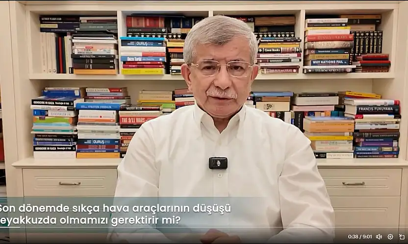Davutoğlu'ndan Çarpıcı Uyarı: 'Sistemik depremin tam ortasındayız'