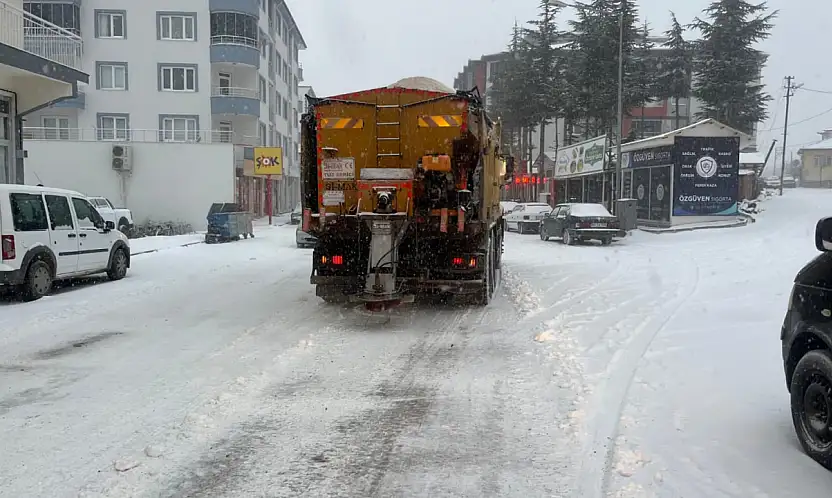 Doğanşehir'de Karla Mücadele Seferberliği: Ekipler 24 Saat Sahada