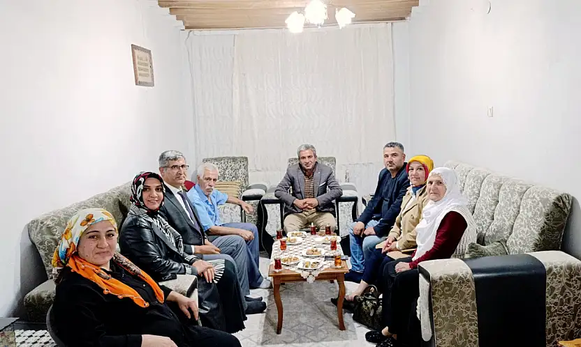 Duman'dan Partinin Emektarına Anlamlı Ziyaret