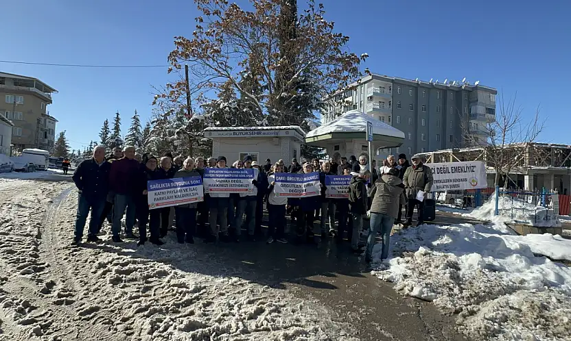 Emekliler Malatya'da zam talebiyle sokağa çıktı