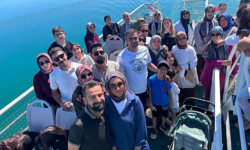 EMŞAV'dan Şehit ve Gazi Ailelerine Anlamlı Kitap Kulübü Etkinliği