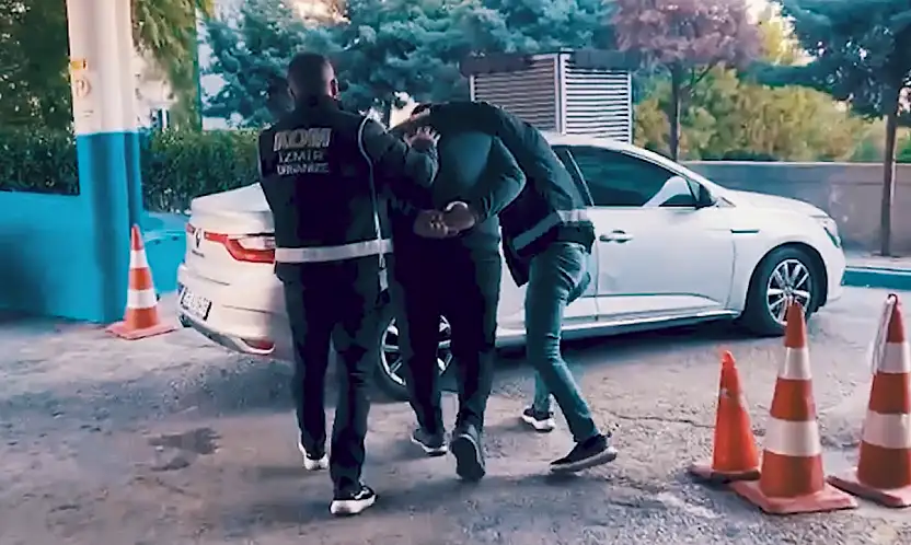 FETÖ'nün Emniyet Yapılanmasına Büyük Operasyon: 81 Gözaltı