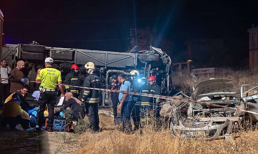 Gaziantep'te Feci Kaza: 7 Kişi Hayatını Kaybetti, 13 Yaralı