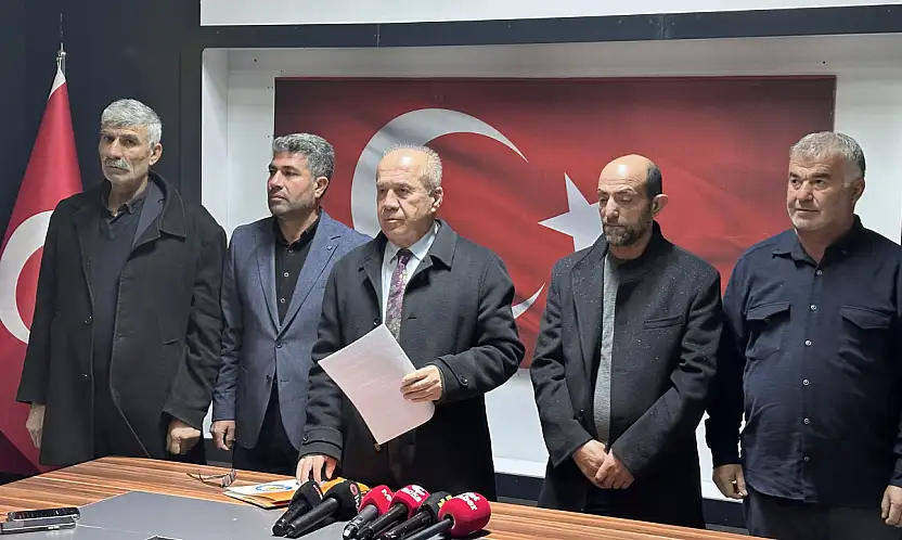 İhraç Talebine Tepki: CHP'li Meclis Üyelerinden 'Mücadele Sürecek' Mesajı