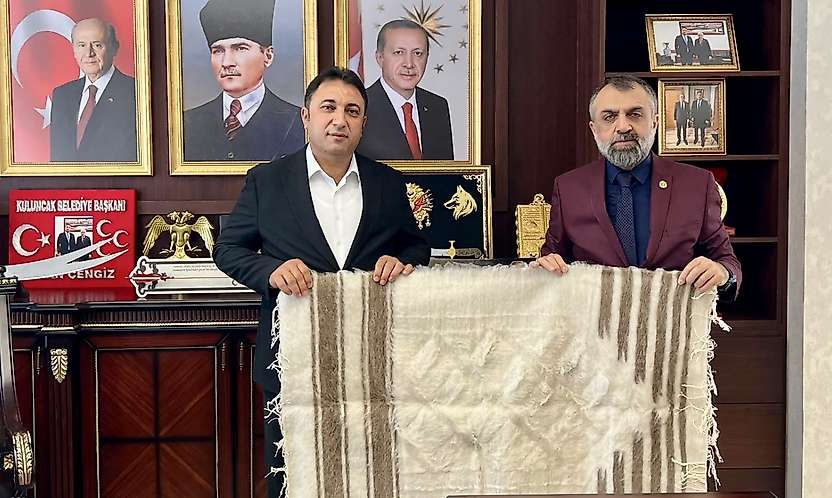 İhsan Akın Kuluncak'ta Üreticilerle Buluştu: Hayvancılığın Geleceği Masaya Yatırıldı
