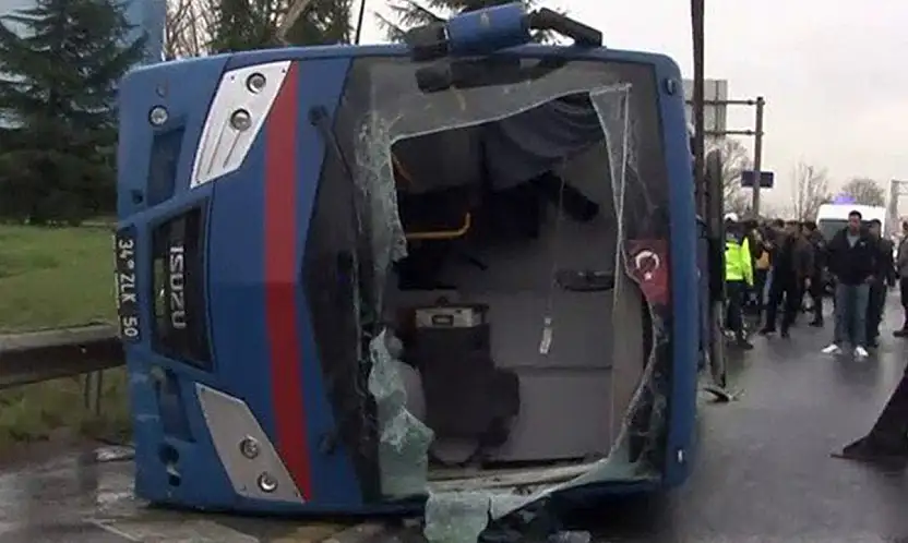 İstanbul'da cezaevi nakil aracı kazası