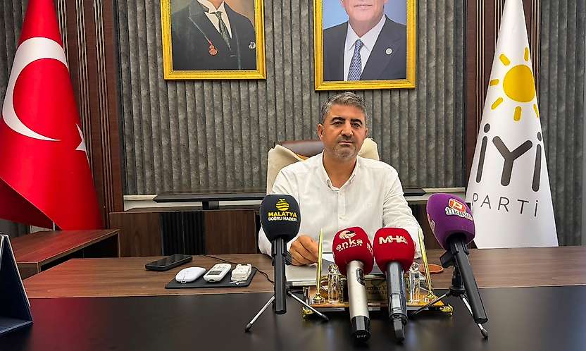İYİ Partili Yıldız'dan 'Ayaküstü görüşme' tepkisi: Malatya'nın değeri birkaç dakika mı?
