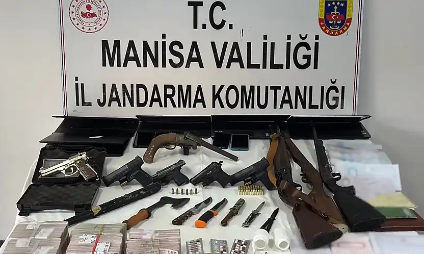 Jandarma ve Siber Polis'ten Eş Zamanlı Operasyon: 106 Gözaltı