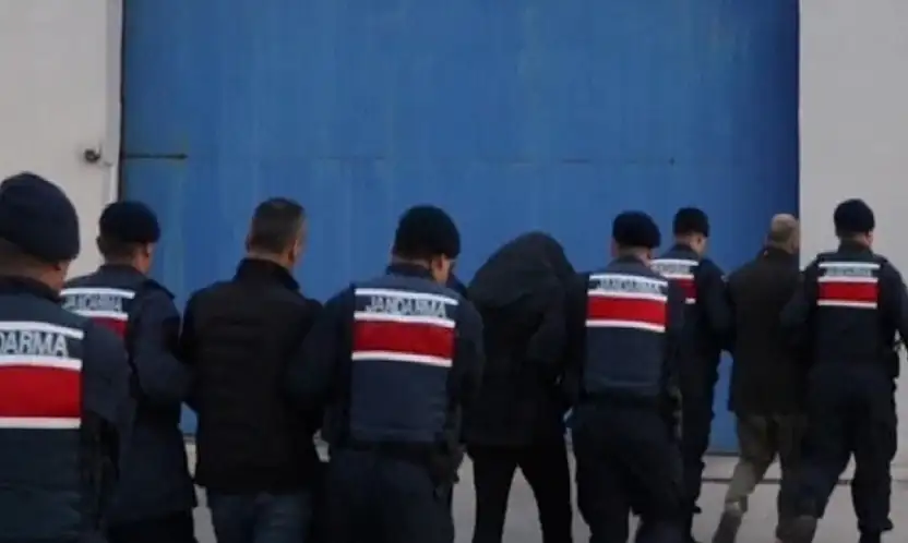 Jandarmadan 6 İlde Eş Zamanlı Operasyon: 119 Gözaltı, 311 Silah Ele Geçirildi