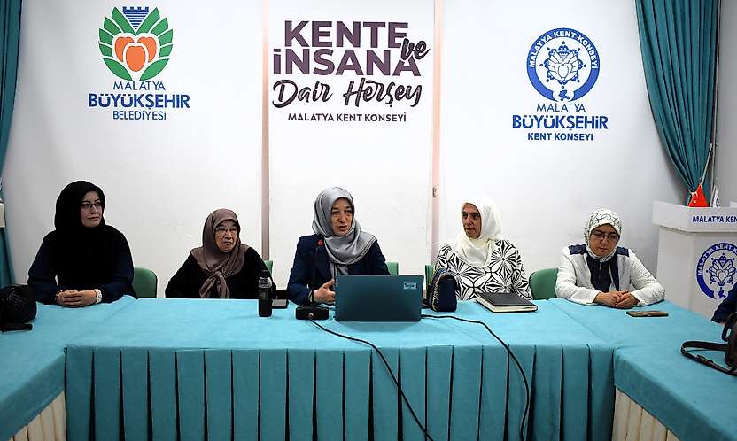 Kadın Meclisi'nde 'Ailede İletişim' programı