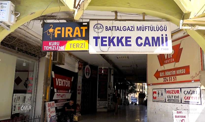 Kışla'da 3 Yıllık Hasar Tartışmasında Yeni Perde: İş Yerleri Mühürlendi