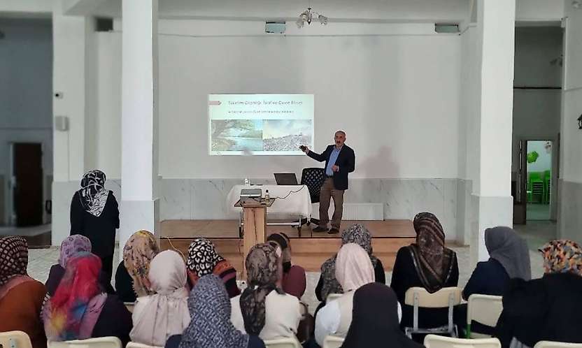 Kur'an kurslarında çevre ve israf bilinci seminerleri düzenlendi
