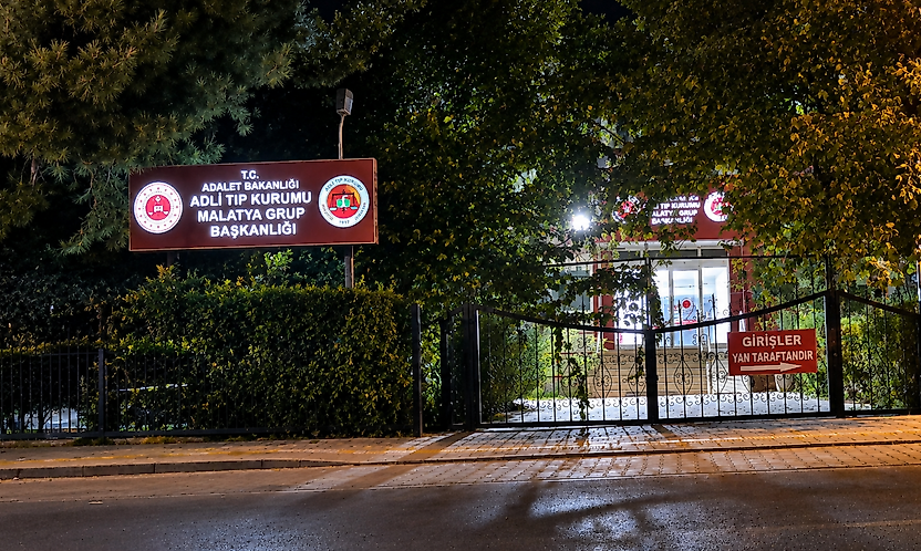Malatya'da Aile Faciası: Oğlu Tarafından Bıçaklanan Baba Hayatını Kaybetti