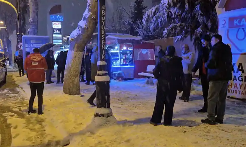 Malatya'da Bıçaklı Kavga: 1'i Ağır 2 Yaralı, Kadın Şüpheli Yakalandı