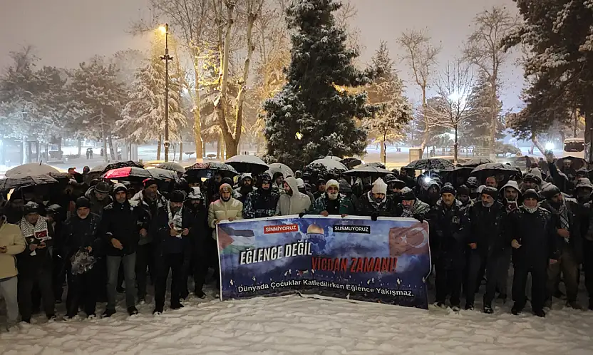 Malatya'da 'Gazze Yanarken Eğlence Masum Değildir' Yürüyüşü