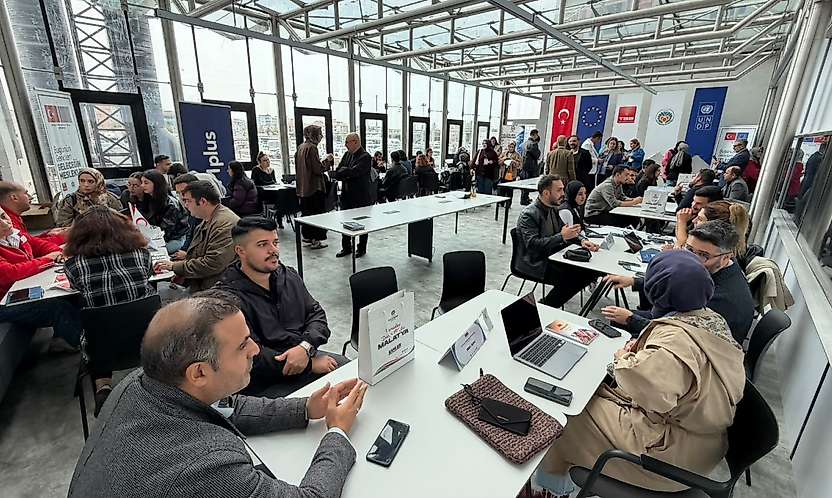 Malatya'da Gençleri İş Dünyasıyla Buluşturan Program: 100 Mezuna İş Fırsatı
