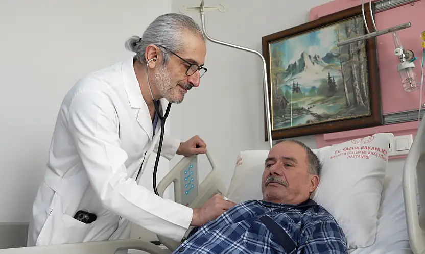 Malatya'da İlk Kez Kapalı Aort Onarımı Yapıldı: 66 Yaşındaki Hasta Hayata Tutundu