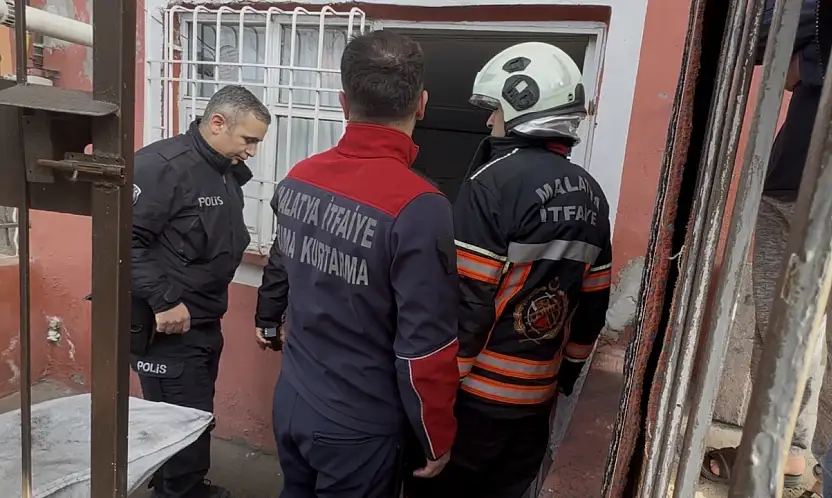 Malatya'da İntihar İhbarı Paniğe Neden Oldu: Ekipler Kapıyı Kırarak Eve Girdi