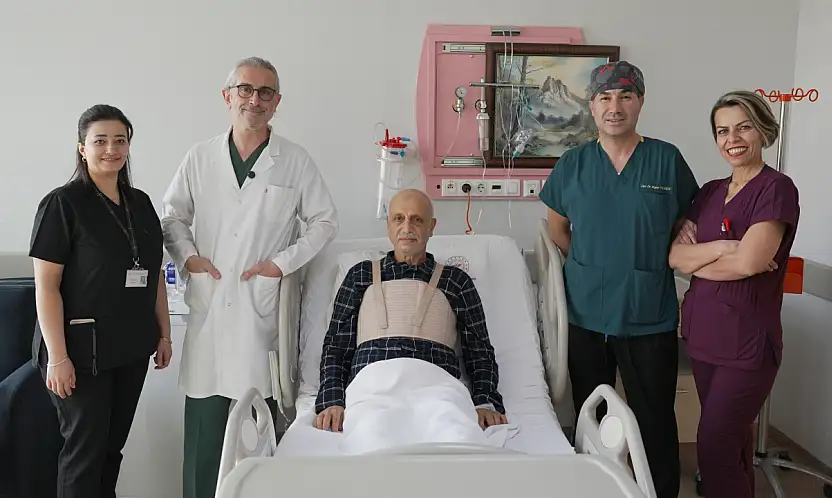 Malatya'da Kalp Cerrahisinde Büyük Başarı: İki Farklı Ameliyat Tek Seansta Yapıldı