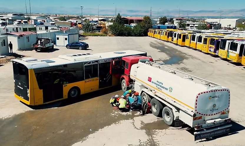 Malatya'da Kaza Tatbikatı Gerçeği Aratmadı: Yaralılar Kurtarıldı