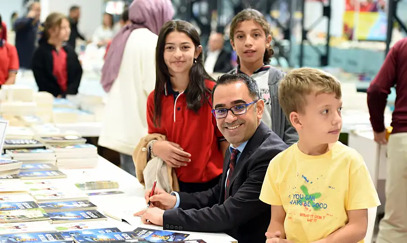 Malatya'da Kitap Sevdalıları Fuar Alanına Akın Ediyor
