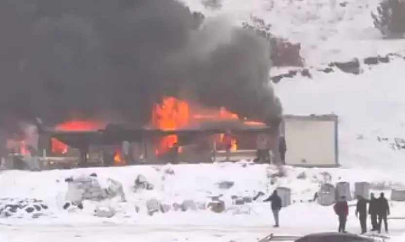 Malatya'da Konteyner Yangınları Peş Peşe: Bu Kez TOKİ Şantiyesi