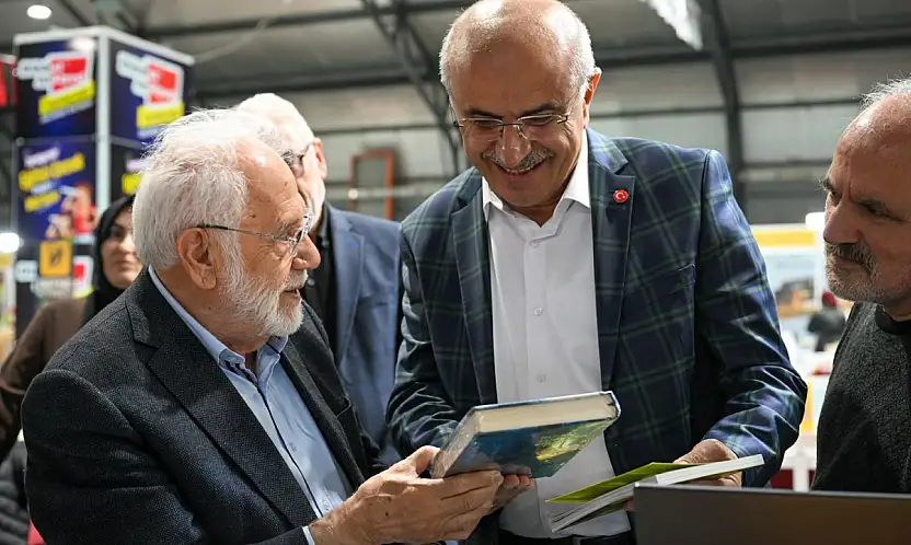 Malatya'da Kültür Rüzgârı Esti: 250 Bin Ziyaretçi Kitap Fuarında Buluştu