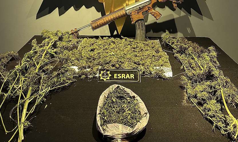 Malatya'da Narkotik Operasyonu! 2 Kilo Esrar Ele Geçirildi