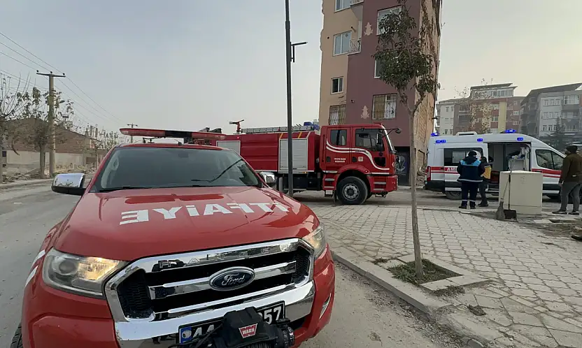 Malatya'da Ocakta Unutulan Yemek Yangına Neden Oldu: Anne ve 2 Çocuk Kurtarıldı