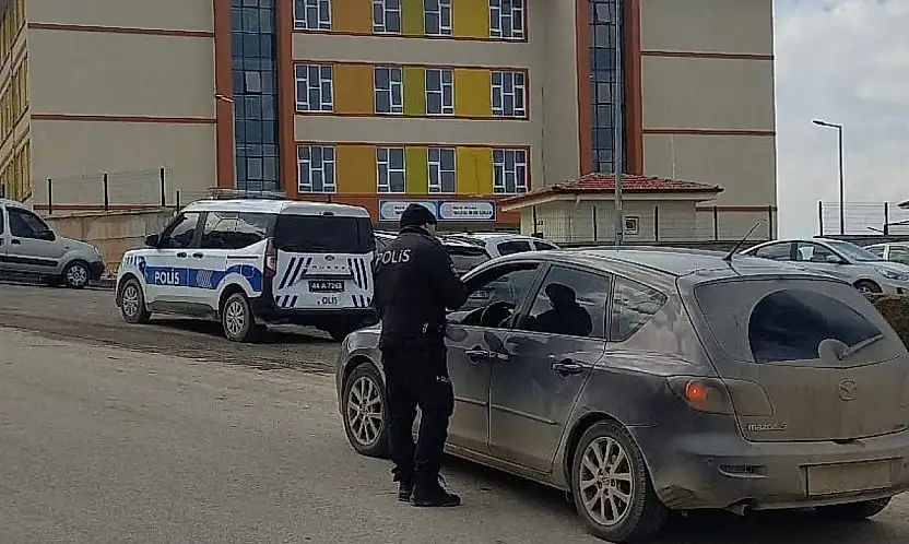 Malatya'da Okul Bölgelerinde Huzur Operasyonu