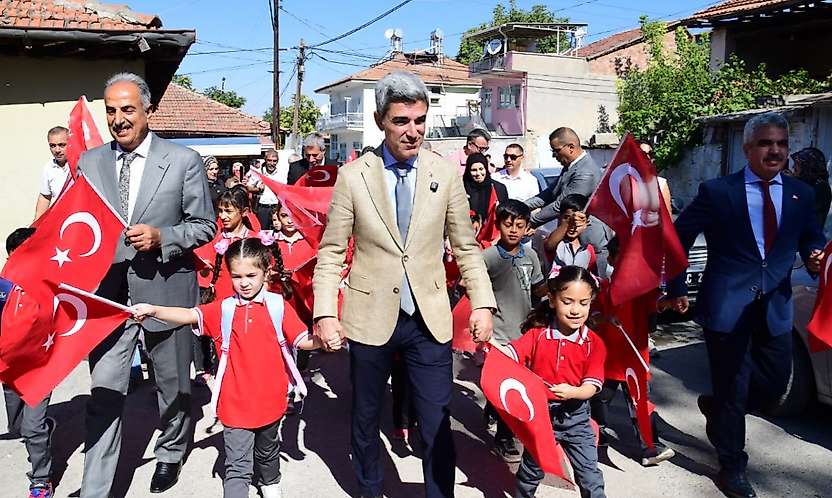 Malatya'da Okula İlk Adım 'Amin Alayı' ile Atıldı